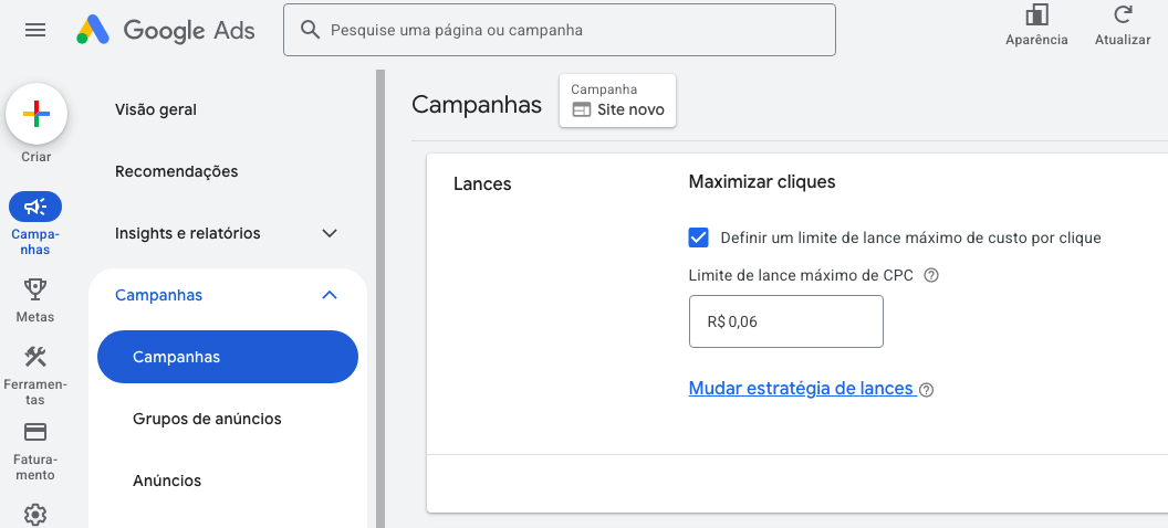 Visualização de lances de CPC mínimo e máximo na plataforma Google Ads. (Fonte: Google Ads)